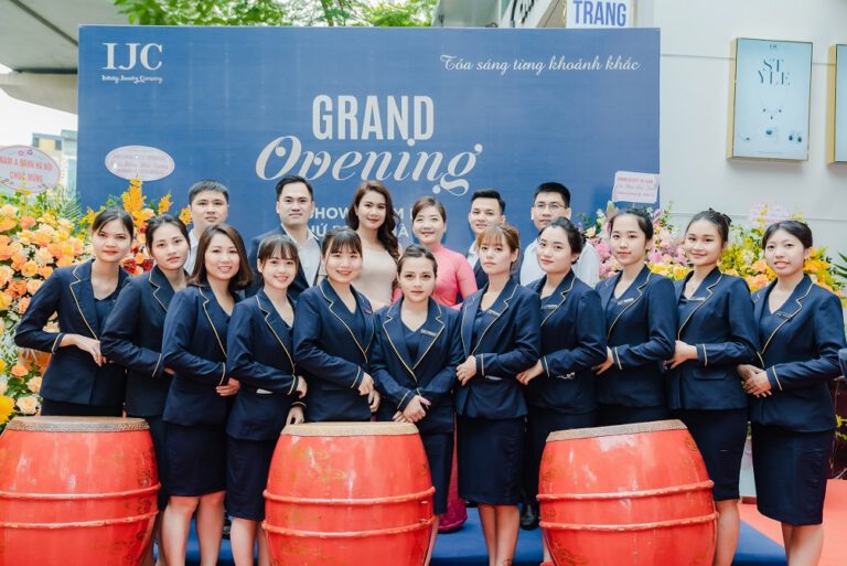 HÀNH TRÌNH KHẲNG ĐỊNH THƯƠNG HIỆU VIỆT 5 HÀNH TRÌNH KHẲNG ĐỊNH THƯƠNG HIỆU VIỆT