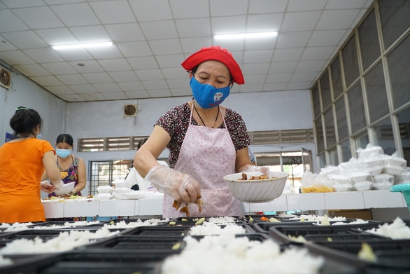 CHARM GROUP CHUNG TAY VƯỢT ĐẠI DỊCH: HÀNH TRÌNH TỪ TÂM