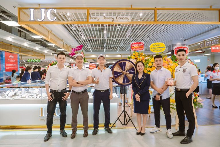 RỘN RÀNG NGÀY KHAI TRƯƠNG SHOWROOM LOTTE MART VINH