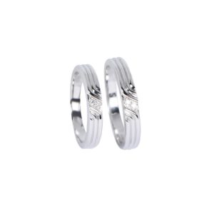 Nhan cuoi Kim cuong 0182TI