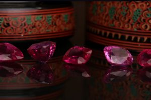 chon_trang_suc_da_quy_theo_than_so_hoc___1