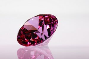 chon_trang_suc_da_quy_theo_thang_sinh