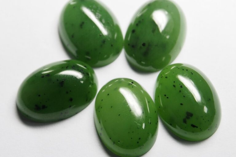 ĐÁ NGỌC THẠCH JADE – VUA CỦA NGỌC BÍCH 1 ĐÁ NGỌC THẠCH JADE – VUA CỦA NGỌC BÍCH
