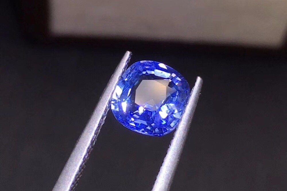 Đá quý thiên nhiên Sapphire
