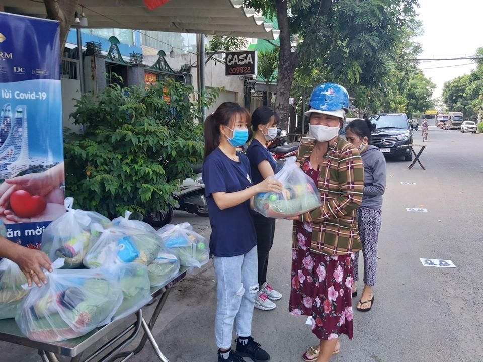 HOẠT ĐỘNG THIỆN NGUYỆN CHỐNG DỊCH COVID-19