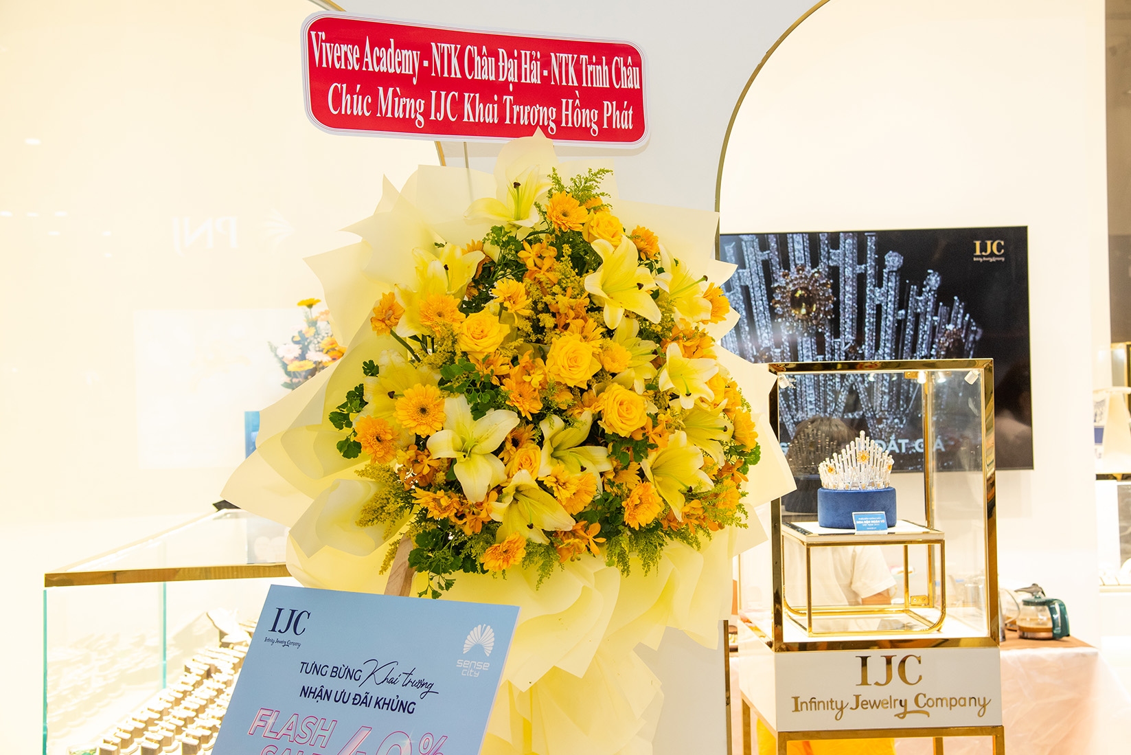 ijc tung bung khai truong showroom tai gigamal pham van dong 48