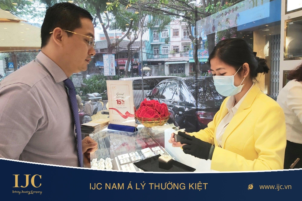 khai trương showroom tại ngân hàng nam á chi nhánh lý thường kiệt