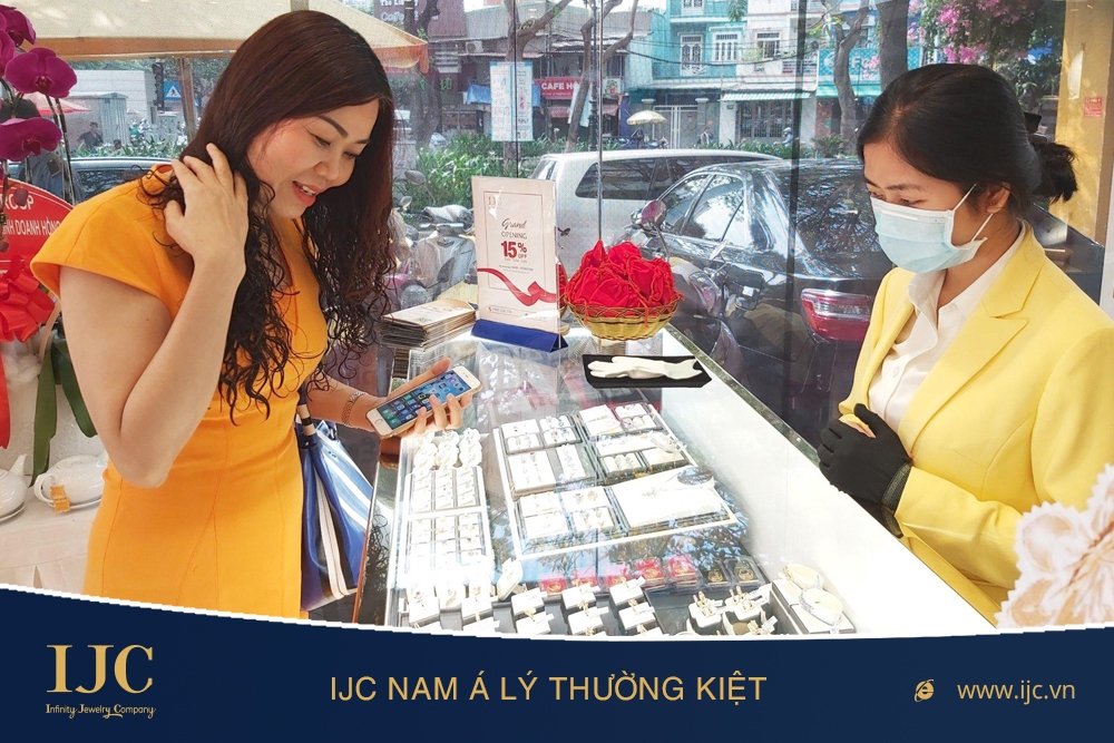 khai trương showroom tại ngân hàng nam á chi nhánh lý thường kiệt