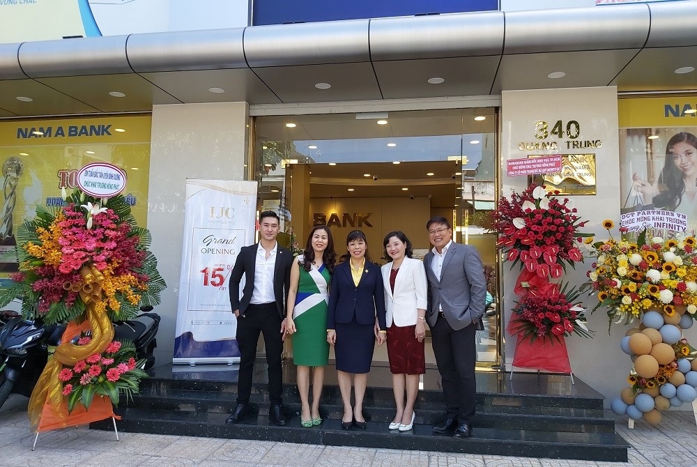 IJC KHAI TRƯƠNG SHOWROOM TRANG SỨC ĐÁ QUÝ THỨ 9 2 IJC KHAI TRƯƠNG SHOWROOM TRANG SỨC ĐÁ QUÝ THỨ 9