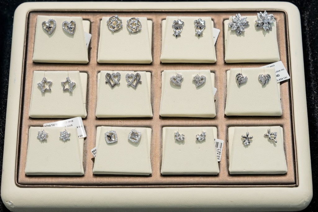 Mua Nhẫn Vàng, Trang Sức Ở Ninh Kiều Cần Thơ Nên Chọn Cửa Hàng Nào? 2 Cua hang trang suc da quy IJC Lotte Mart Can Tho 1