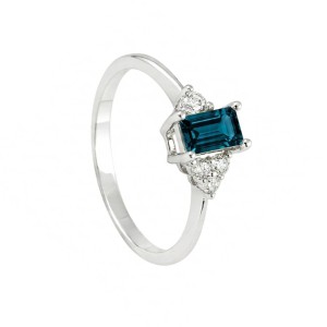 NHẪN NỮ CJ 25NS1193 10 Nhan da Topaz London chu nhat IJC.jpg